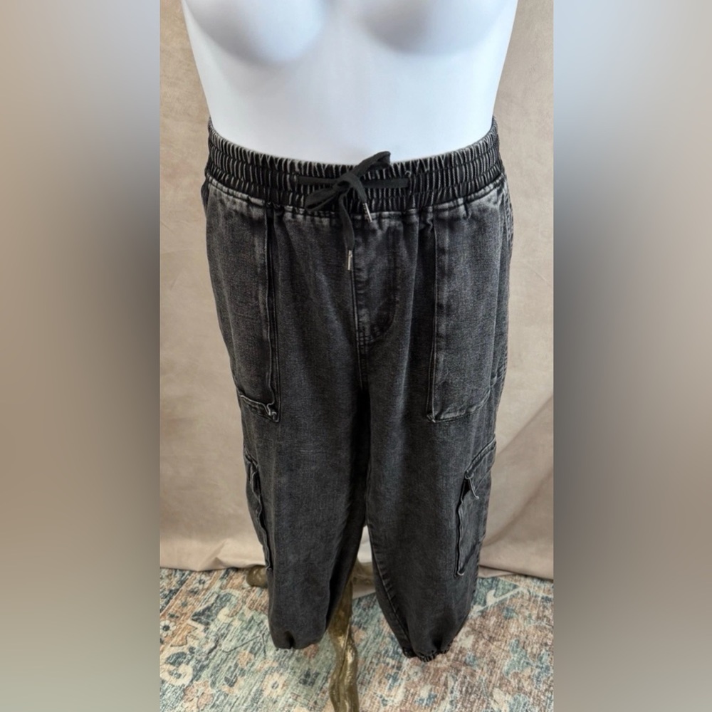 SHEIN Curve Women’s Black Wash Cargo Denim Drawstring Joggers Plus Size 1X - Picture 6 of 9